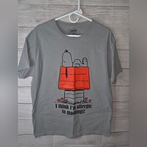 Snoopy Graphic Tee Size Large